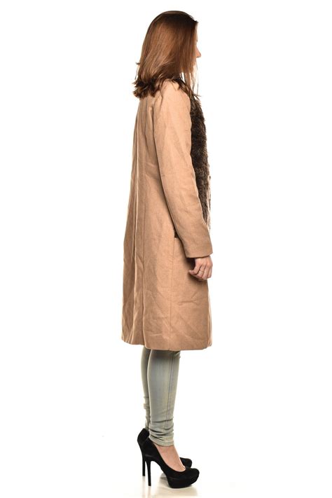 Comprar Casaco Pelo Farm Barato&nbsp;Preço